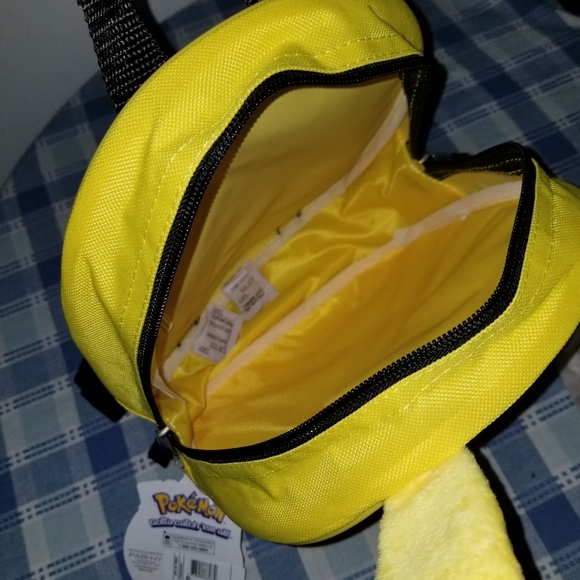 Pokemon pikachu backpack - Picture 4 of 11